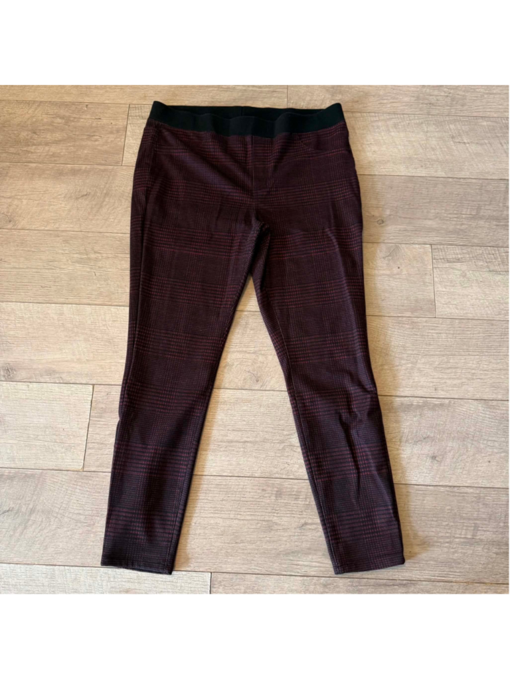 Women's No Boundaries Plaid Leggings XL Black Red